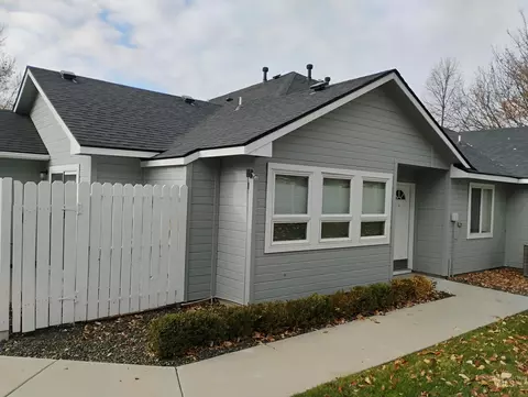 8856 W Candleston Ln, Boise, ID 83709