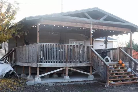 Exterior - 1400 Anderson Corner Rd, Parma, ID 83660 photo 3 of 10