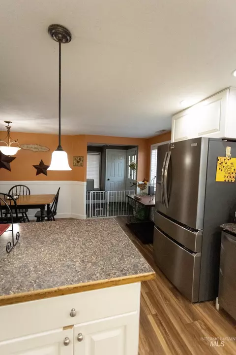 Kitchen - 1400 Anderson Corner Rd, Parma, ID 83660 photo 1 of 2