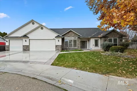 622 Forsythia Ct, Nampa, ID 83651