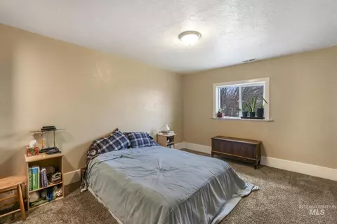 Bedroom - 409 1st St E, Hansen, ID 83334 photo 1 of 5