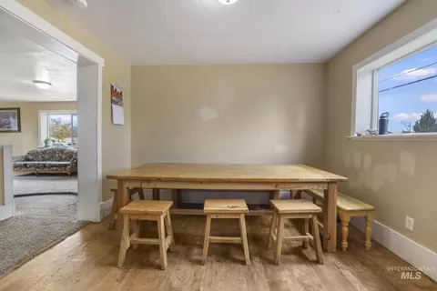 Dining - 409 1st St E, Hansen, ID 83334 photo 1 of 1