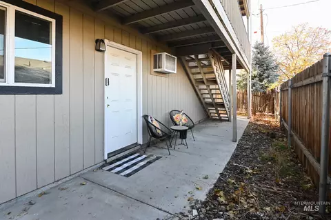 1711 1st St S UNIT 3, Nampa, ID 83651