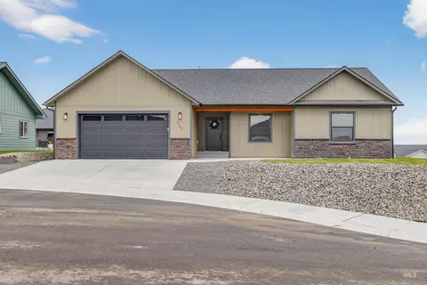 1725 Pathway Ct, Lewiston, ID 83501