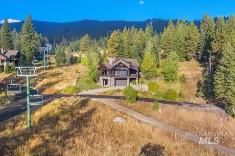 516 Whitewater Dr, Donnelly, ID 83615