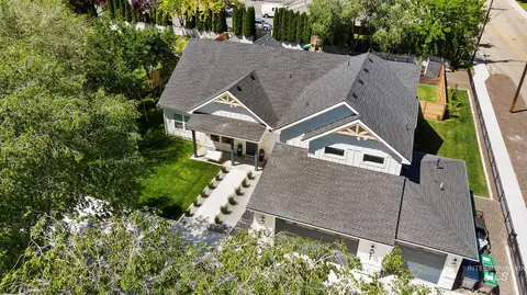 1697 S Vinnell, Boise, ID 83709