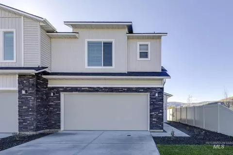 227 Moose St, Horseshoe Bend, ID 83629