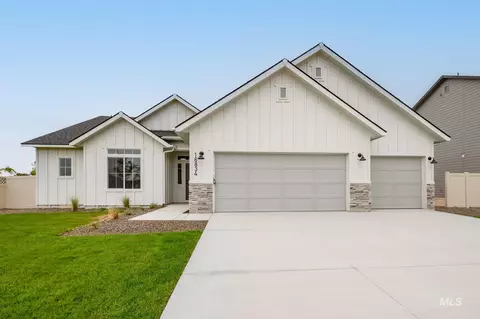 3823 E Jamestown Dr, Nampa, ID 83686