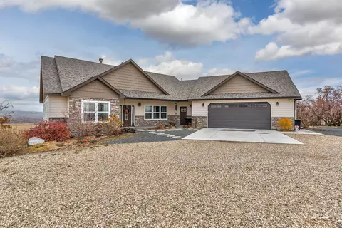 5631 Sunset, Fruitland, ID 83619