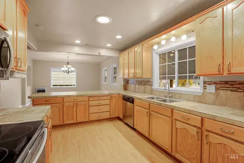 720 E Main St, Jerome, ID 83338 photo 2
