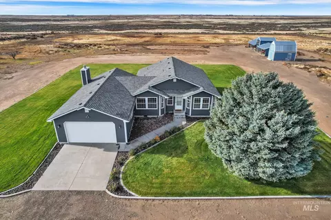 4675 SW Lark Dr, Mountain Home, ID 83647