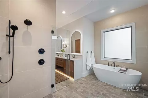 Bath - 3408 N Hardwick Ave, Eagle, ID 83616 photo 4 of 9