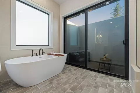 Bath - 3408 N Hardwick Ave, Eagle, ID 83616 photo 5 of 9