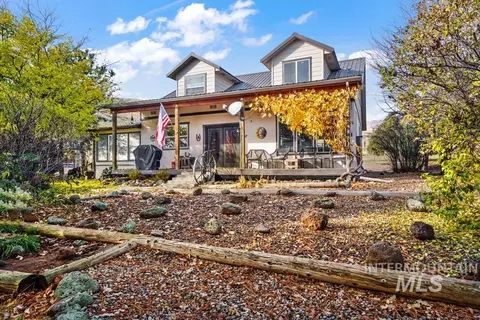 7025 Bluebird Ln, Sweet, ID 83670