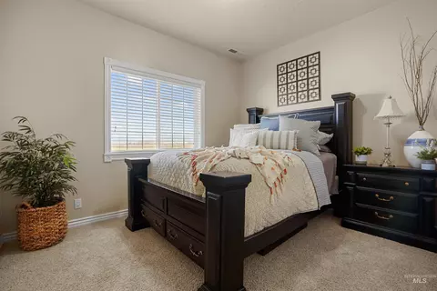 Bedroom - 434 S 300 W, Heyburn, ID 83336 photo 6 of 7