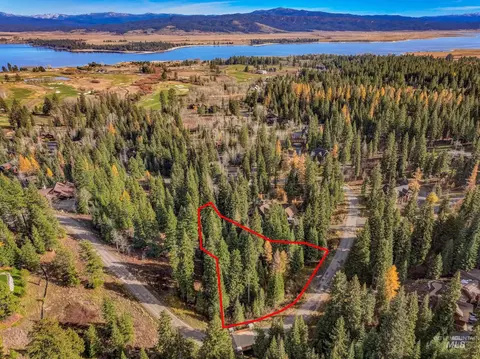 150 Pinnacle, Donnelly, ID 83615