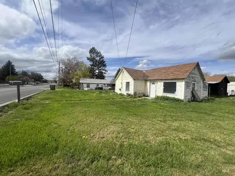 1902 4th Ave, Clarkston, WA 99403