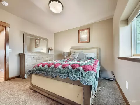Bedroom - 1030 Tempest Ln, Viola, ID 83872 photo 3 of 6