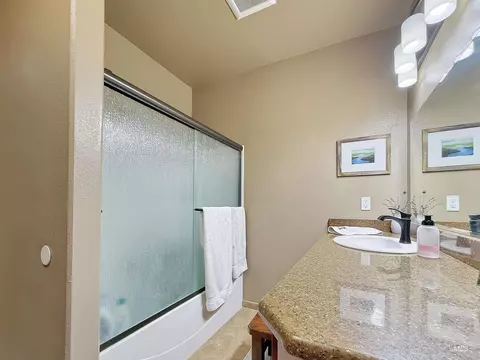 Bath - 1030 Tempest Ln, Viola, ID 83872 photo 2 of 3