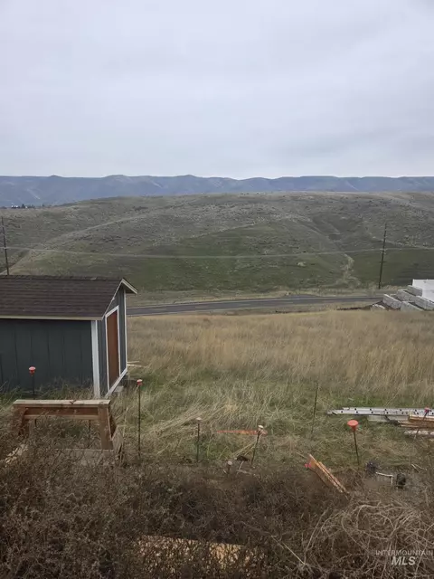 2217 Deer Pointe Dr, Clarkston, WA 99403