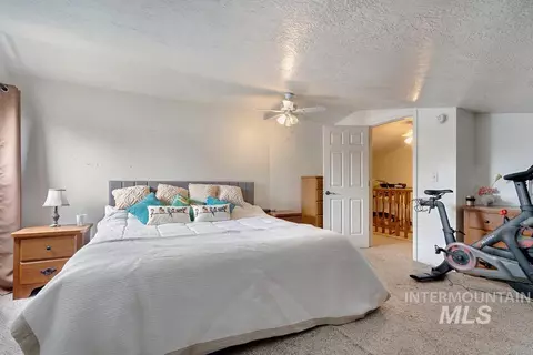 Bedroom - 1015 E Park, Weiser, ID 83672 photo 2 of 5