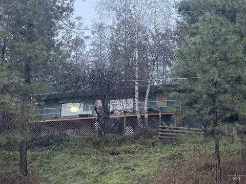 804 Pine Drive Hts, Orofino, ID 83544