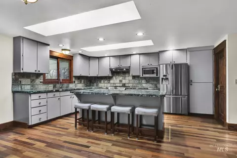 Kitchen - 457 E Beacon Light Rd, Eagle, ID 83616 photo 1 of 4