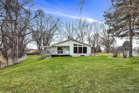 Exterior - 457 E Beacon Light Rd, Eagle, ID 83616 photo 13 of 15