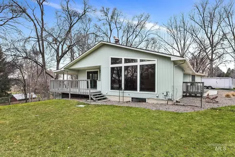 Exterior - 457 E Beacon Light Rd, Eagle, ID 83616 photo 12 of 15