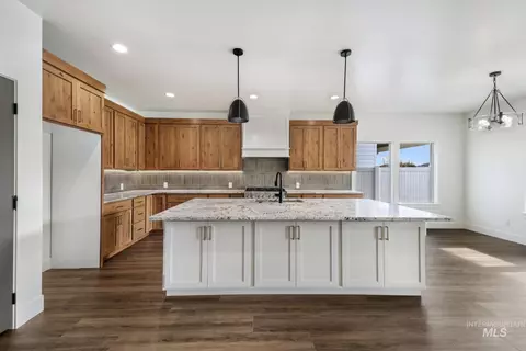 Kitchen - 527 Falling Leaf Ln, Twin Falls, ID 83301 photo 3 of 3