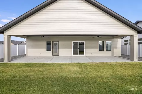 Exterior - 527 Falling Leaf Ln, Twin Falls, ID 83301 photo 5 of 6