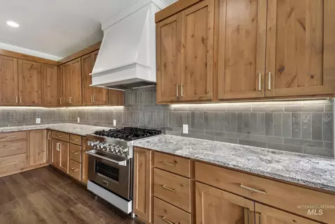 Kitchen - 527 Falling Leaf Ln, Twin Falls, ID 83301 photo 1 of 3