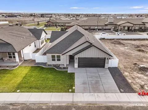 View/Area - 527 Falling Leaf Ln, Twin Falls, ID 83301 photo 1 of 7