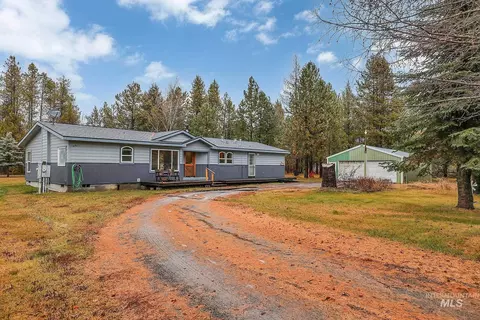 158 Boulder Pl, Donnelly, ID 83615