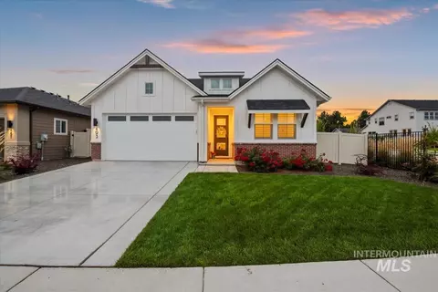 493 N Plainfield Ave, Eagle, ID 83616