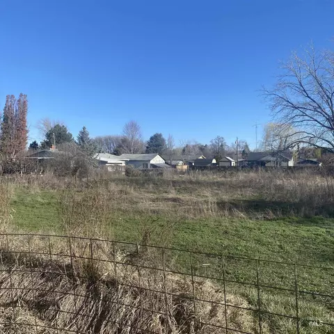 10330 W State St, Boise, ID 83714