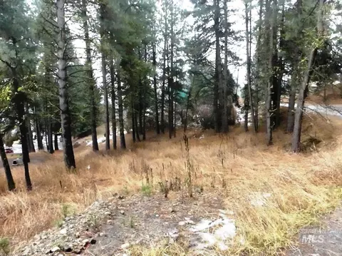 614 Crawford Ave, Cascade, ID 83611 photo 5