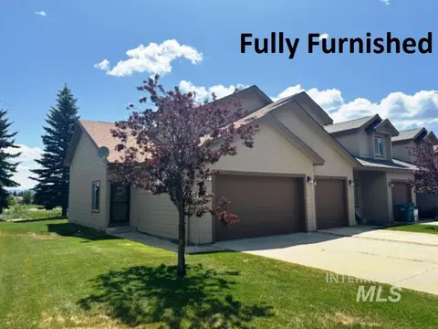 24 Mangum Dr Unit #1, Donnelly, ID 83615
