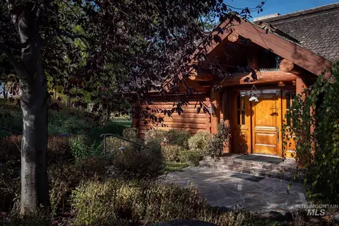 Exterior - 249 Priest Rd, Picabo, ID 83313 photo 5 of 13