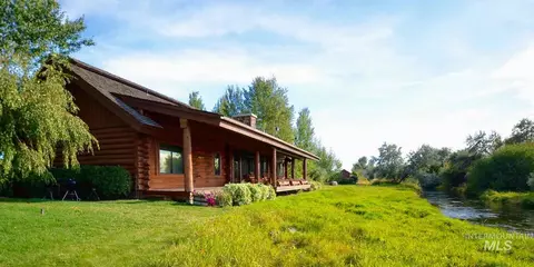Exterior - 249 Priest Rd, Picabo, ID 83313 photo 2 of 13