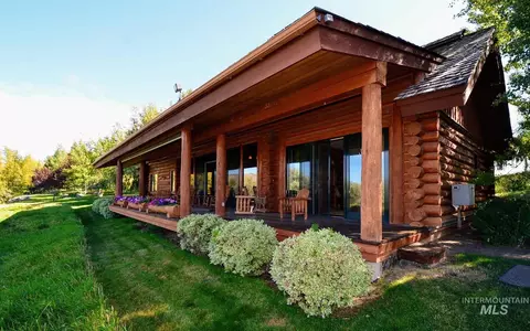 Exterior - 249 Priest Rd, Picabo, ID 83313 photo 3 of 13