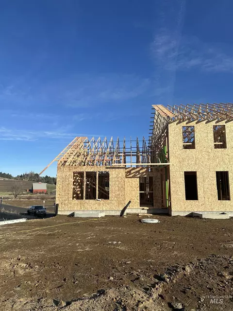 1204 Edington Ave, Moscow, ID 83843