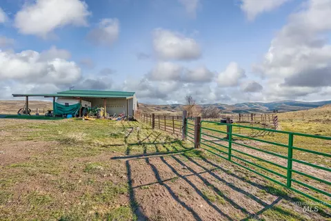 Exterior - 985 Hwy 95, Weiser, ID 83672 photo 11 of 18