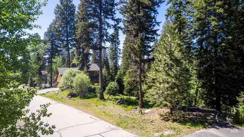 1175 Majestic View Dr, Mccall, ID 83638