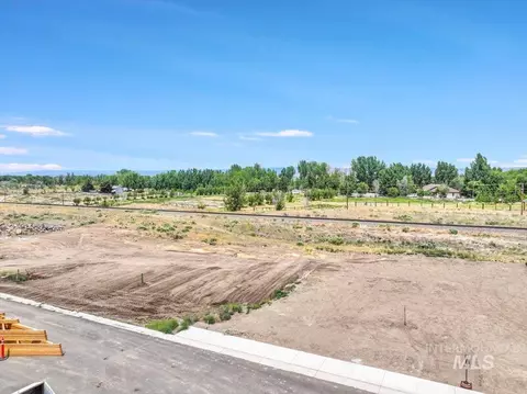 1018 Liberty St, Gooding, ID 83330