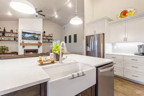 Kitchen - 919 9th Ave E, Gooding, ID 83330 photo 3 of 5