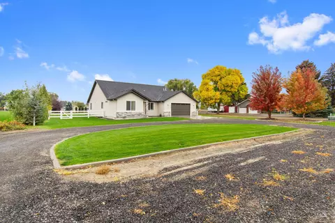 Exterior - 919 9th Ave E, Gooding, ID 83330 photo 17 of 17