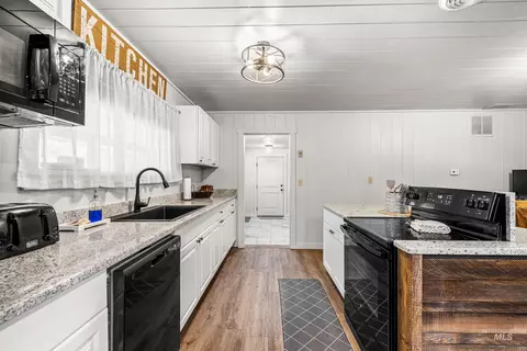 Kitchen - 509 S Main St, Riggins, ID 83549 photo 6 of 6