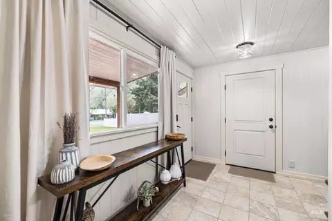 Entry Way - 509 S Main St, Riggins, ID 83549 photo 1 of 3
