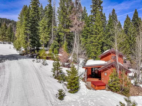 87 Clearwater Ct, Donnelly, ID 83615